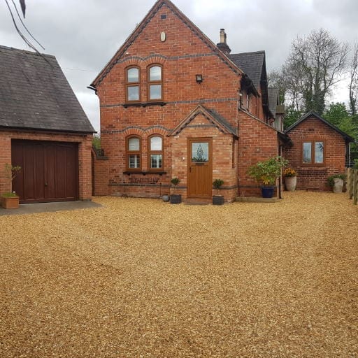 New-driveway-laid-by-packington-builders-in-Burton-on-Trent